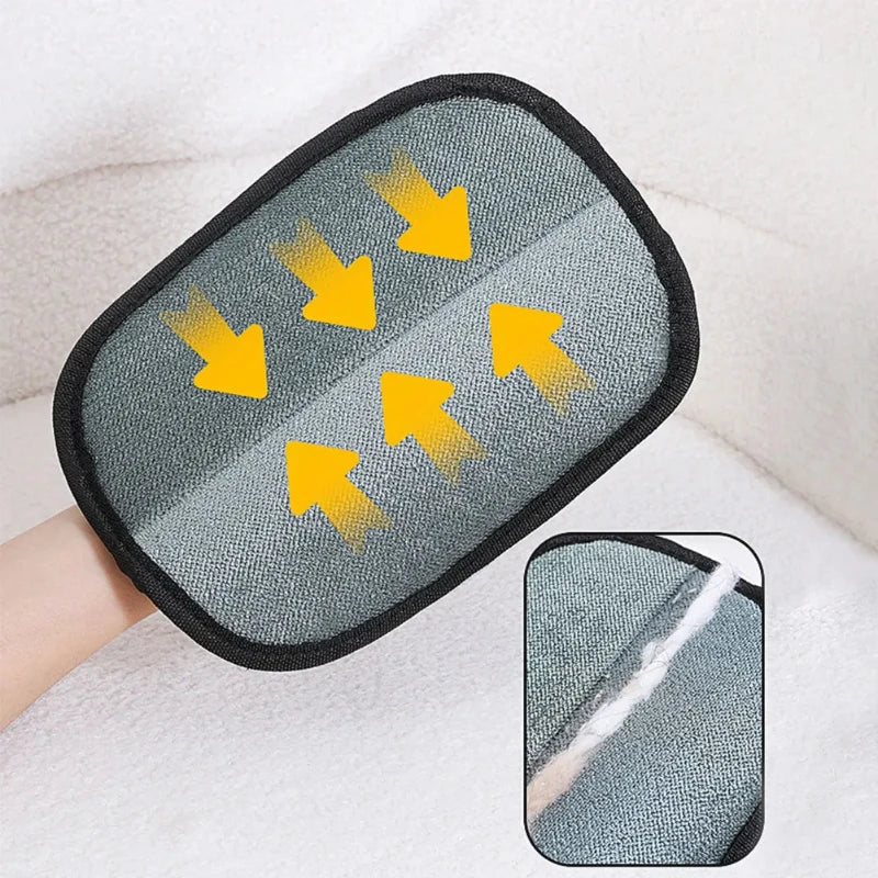 Gant anti-poils Happet double face — surface massante en silicone pour le toilettage en douceur du chien et du chat